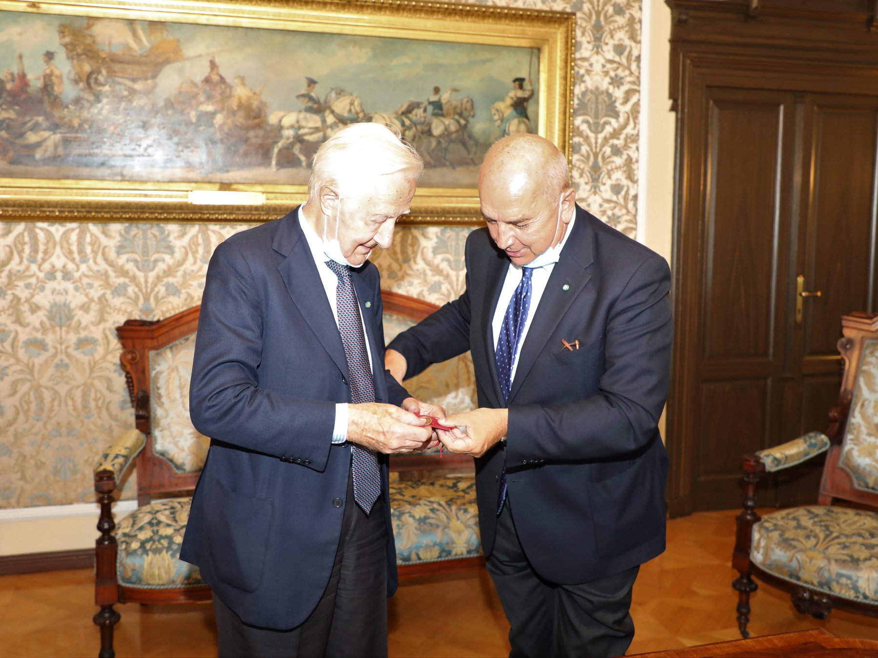 Presidente della Federazione delle Associazioni degli Esuli istriani fiumani e dalmati, Giuseppe de Vergottini, ricevuto in Municipio dal sindaco Roberto Dipiazza